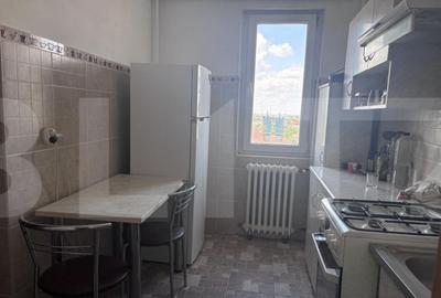 Apartament cu 2 camere Zona Ceta?ii, etaj 10 cu lift