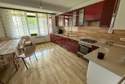 Casă cu 4 camere în Valea Adâncă - 6