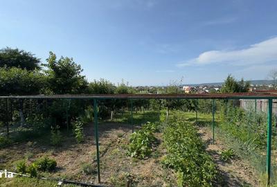 Casă cu 4 camere în Geamăna - 1