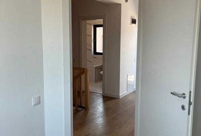 Apartament cu 4 camere decomandat în Central - 2