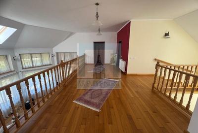 Casa/Vila deosebita 11 camere mobilata-utilata LUX -zona Hoghiz/Brasov - 10