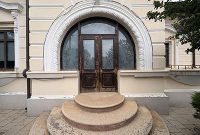 Casă cu 4 camere cu Teren 1000 Mp în Central - 2