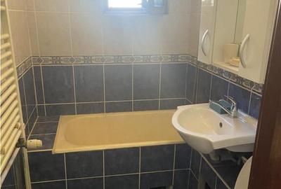 Apartament 3 camere , zona cartier Sud , 52 mp , imbunatatit - 8