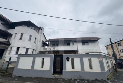 Casa de 6 camere, P+1, iesire la 2 strazi, zona Cantemir - 1