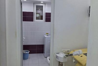 Spațiu comercial, de 69 mp, în Titan - 6