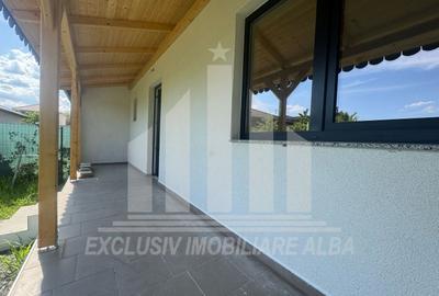 Casă cu 4 camere cu Canalizare în Cetate - 11