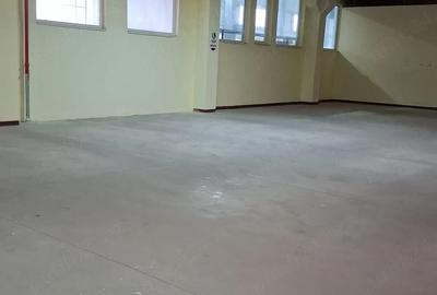 Spațiu comercial, de 760 mp, în Central - 7