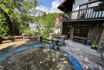 Casă individuală cu 8 camere cu Canalizare în Central - 4