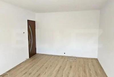 Apartament cu 2 camere decomandat în Rovine