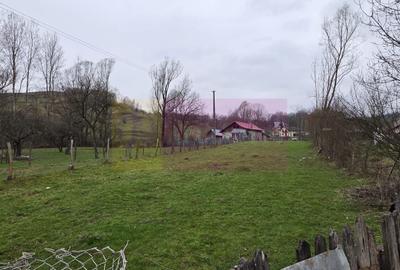 Teren Construcții intravilan de 1102 mp, în Est - 1