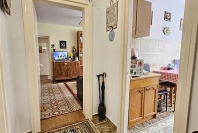 Apartament cu 2 camere semidecomandat, mobilat în 7 Noiembrie - 7