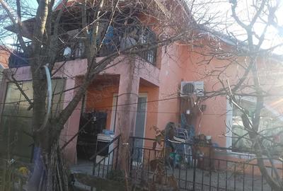 Casă cu 4 camere cu Teren 500 Mp în Geamăna - 1