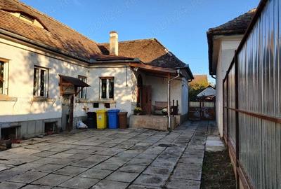 Casa singur in curte in Pia?a Cluj - 10