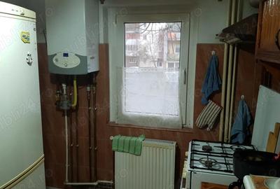 Apartament cu 2 camere semidecomandat, mobilat în Confecții - 5