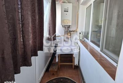 Apartament cu 2 camere semidecomandat în Micro 6 - 15