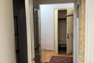 Apartament cu 2 camere semidecomandat, mobilat în Micro III - 1