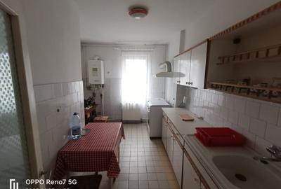 Apartament cu 3 camere de vanzare Libertații - 5