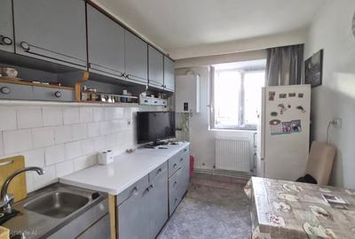 Apartament cu 2 camere decomandat în Casa de Cultură - 8