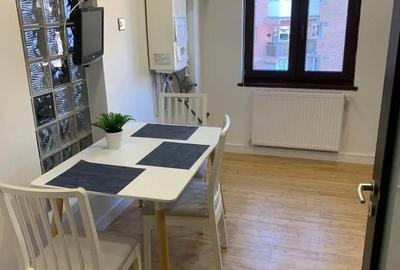 Apartament cu 3 camere semidecomandat în Central - 9