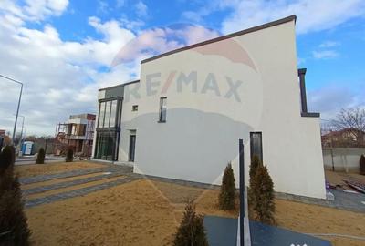 Casă cu 5 camere cu Teren 215 Mp în Cârcea - 4
