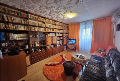 Apartament cu 4 camere decomandat în Unirii Sud