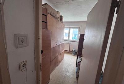 Apartament cu 4 camere decomandat în Central - 4