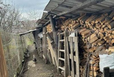 Casă cu 3 camere cu Teren 2870 Mp în Siret - 3