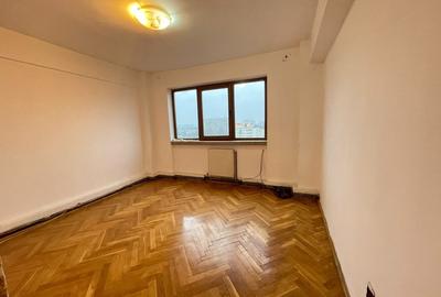 Apartament 4 camere-Podu Ros-Palas-sens giratoriu - 11