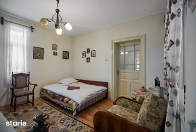 Casă cu 4 camere cu Teren 9915 Mp în Lerești - 8