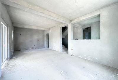Duplex cu 5 camere cu Canalizare în Moșnița Veche - 2