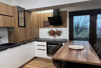 Apartament cu 2 camere semidecomandat, mobilat în Băneasa