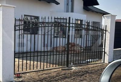 Case de vanzare  , 130 mp construiti , 500 mp teren , zona rezidentiala Scheia - 2