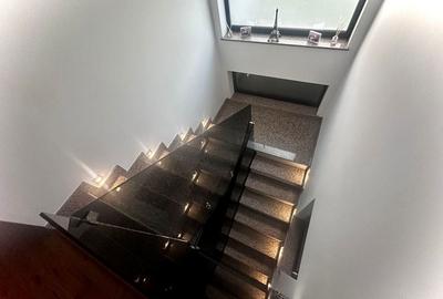 Casă cu 4 camere în Central - 5