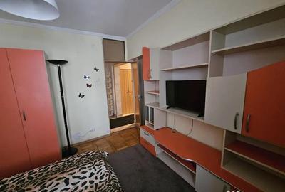 Apartament cu 2 camere decomandat în Frații Golești - 10