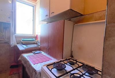 Apartament cu 2 camere semidecomandat în Dacia