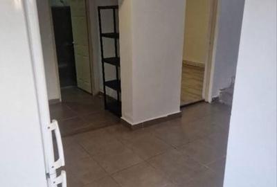 Casă cu 4 camere cu Teren 75 Mp în Central - 3