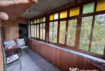 Casă cu 4 camere cu Teren 2000 Mp în Central - 5