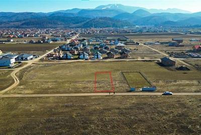 Teren Construcții intravilan de 700 mp, în Exterior Est
