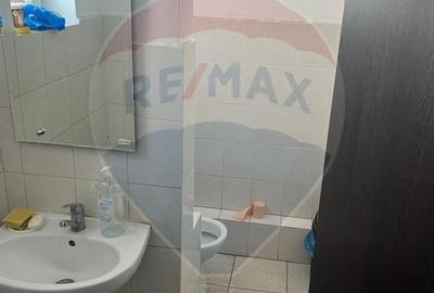 Spațiu industrial, de 300 mp, în Central - 8