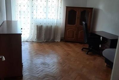 Apartament cu 2 camere decomandat în Budai