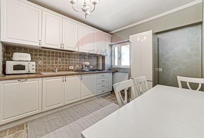 Apartament cu 4 camere premium de vanzare in zona Aurel Vlaicu, Arad - 2