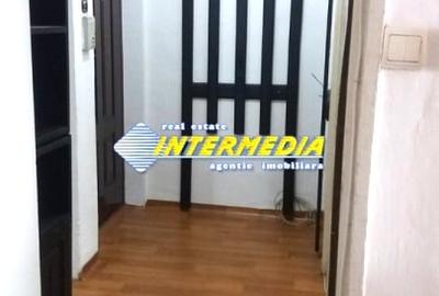 Garsonieră decomandată, mobilată în Cetate - 2