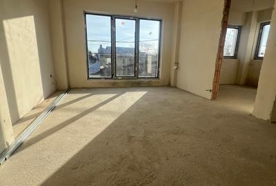 Apartament cu 4 camere semidecomandat în Chitila - 4