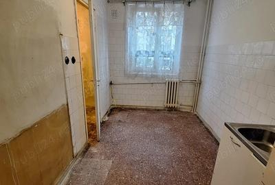 Apartament cu 3 camere decomandat în Drumul Taberei - 1