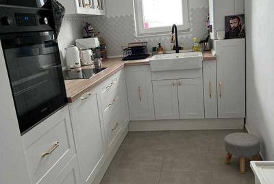 Apartament cu 3 camere decomandat în Olteni - 7