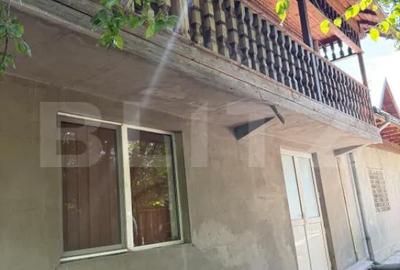 Casă cu 7 camere cu Teren 266 Mp în Central - 15