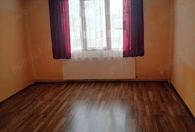 Vanzare apartament 2 camere zona Independen?ei - 2