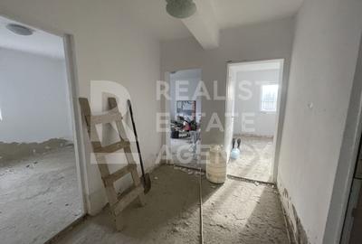 Casă individuală cu 10 camere cu Canalizare în Schitu Duca - 4