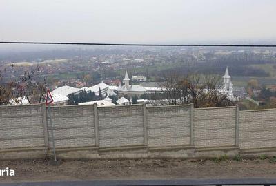 Casă cu 2 camere cu Teren 80 Mp în Central - 3