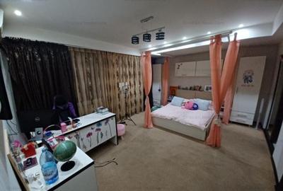 Casă cu 6 camere cu Teren 154 Mp în Central - 2